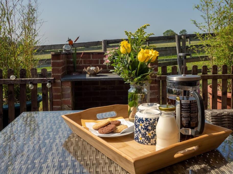 Puck'S Retreat Bed & Breakfast Tredington エクステリア 写真