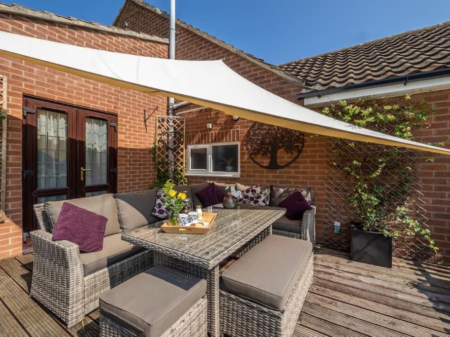 Puck'S Retreat Bed & Breakfast Tredington エクステリア 写真